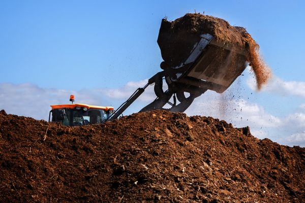 Dirt Spreading in Poulsbo